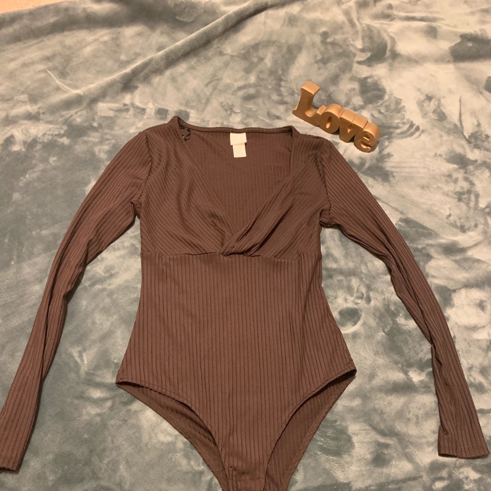 H&M Brown body suit.